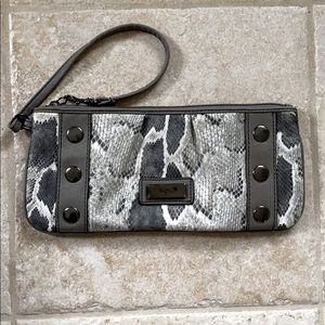 XOXO clutch/wristlet